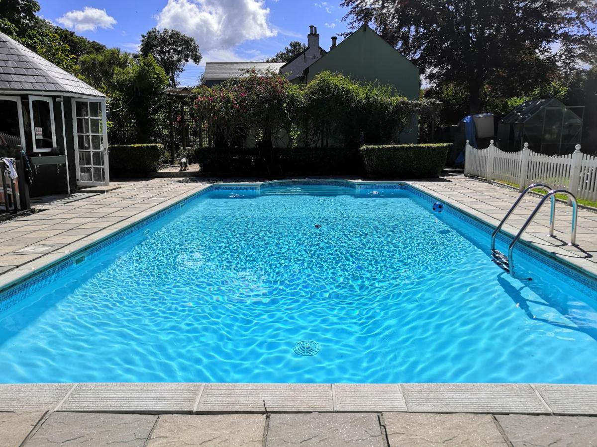 Captivating Isolde Cottage With Pool Near St Ives Camborne Extérieur photo
