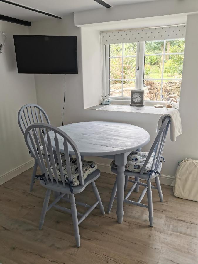 Captivating Isolde Cottage With Pool Near St Ives Camborne Extérieur photo